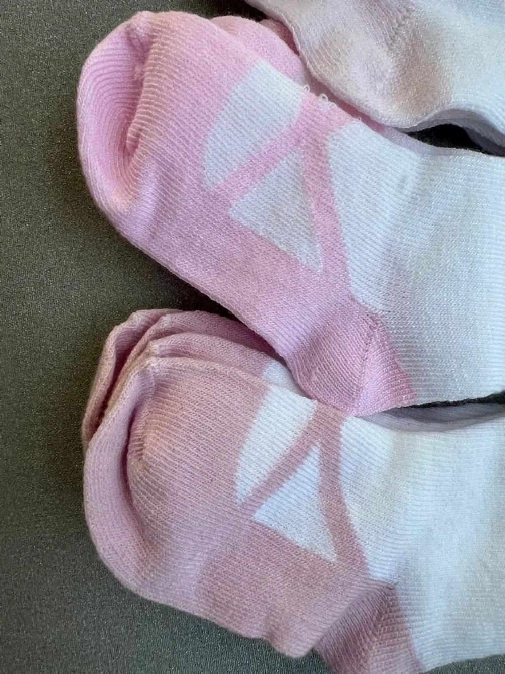 Badgley Mischka Pink & White Ballet Sock Set of 6 NWT Size 12-24 Months